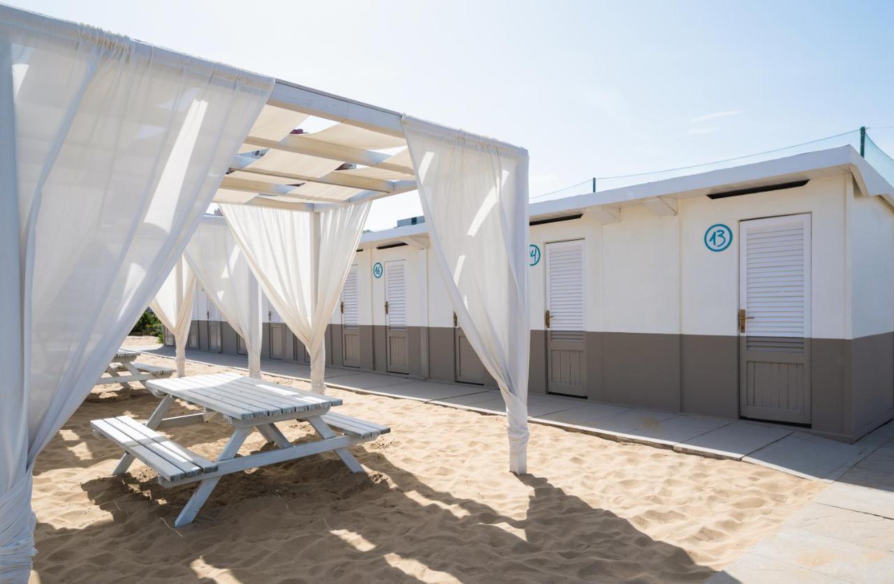 Hotel Vela D'Oro Rimini Exterior foto